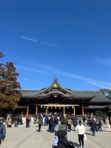寒川神社の{uncategorized: "未分類", other: "その他", undefined: "問題あり", building: "その他建物", grave: "お墓", sacred_gate: "鳥居", guardian: "狛犬", statue: "像", buddha: "仏像", history: "歴史", nature: "自然", garden: "庭園", animal: "動物", pagoda: "塔", temizu: "手水舎", mountain_gate: "山門・神門", sanctuary: "本殿・本堂", subordinate: "末社・摂社", art: "芸術", scenery: "景色", jizo: "地蔵", ema: "絵馬", goshuin: "御朱印", omikuji: "おみくじ", items: "授与品その他", amulet: "お守り", goshuincho: "御朱印帳", eats: "食事", festival: "お祭り", votive_dance: "神楽", shichigosan: "七五三参", wedding: "結婚式", experience: "体験その他", initially: "初詣", around: "周辺", anti_infection: "感染症対策"}