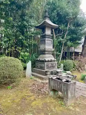 臨江寺の{uncategorized: "未分類", other: "その他", undefined: "問題あり", building: "その他建物", grave: "お墓", sacred_gate: "鳥居", guardian: "狛犬", statue: "像", buddha: "仏像", history: "歴史", nature: "自然", garden: "庭園", animal: "動物", pagoda: "塔", temizu: "手水舎", mountain_gate: "山門・神門", sanctuary: "本殿・本堂", subordinate: "末社・摂社", art: "芸術", scenery: "景色", jizo: "地蔵", ema: "絵馬", goshuin: "御朱印", omikuji: "おみくじ", items: "授与品その他", amulet: "お守り", goshuincho: "御朱印帳", eats: "食事", festival: "お祭り", votive_dance: "神楽", shichigosan: "七五三参", wedding: "結婚式", experience: "体験その他", initially: "初詣", around: "周辺", anti_infection: "感染症対策"}