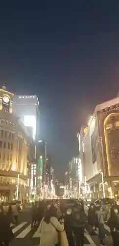 三囲神社銀座摂社の周辺