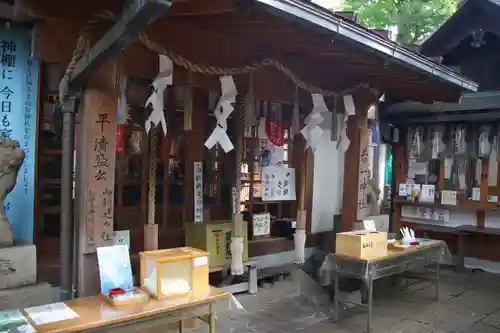 若一神社の本殿