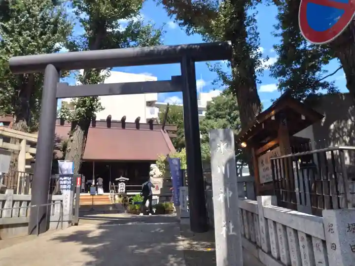 高円寺氷川神社の鳥居