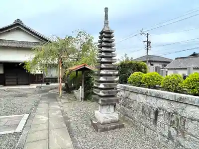 遣浄院(常楽寺塔頭)の塔