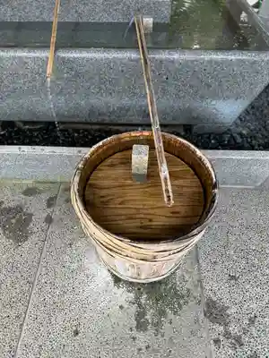 射水神社の手水舎