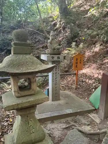 星田妙見宮の{uncategorized: "未分類", other: "その他", undefined: "問題あり", building: "その他建物", grave: "お墓", sacred_gate: "鳥居", guardian: "狛犬", statue: "像", buddha: "仏像", history: "歴史", nature: "自然", garden: "庭園", animal: "動物", pagoda: "塔", temizu: "手水舎", mountain_gate: "山門・神門", sanctuary: "本殿・本堂", subordinate: "末社・摂社", art: "芸術", scenery: "景色", jizo: "地蔵", ema: "絵馬", goshuin: "御朱印", omikuji: "おみくじ", items: "授与品その他", amulet: "お守り", goshuincho: "御朱印帳", eats: "食事", festival: "お祭り", votive_dance: "神楽", shichigosan: "七五三参", wedding: "結婚式", experience: "体験その他", initially: "初詣", around: "周辺", anti_infection: "感染症対策"}