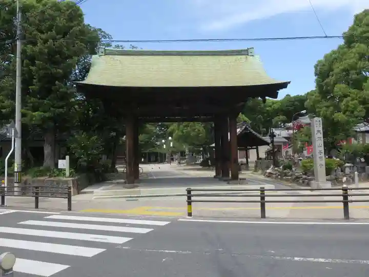 甚目寺の山門・神門