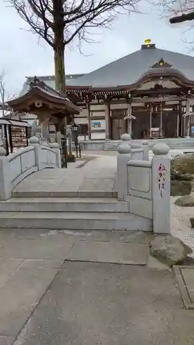 薬師寺の本殿・本堂