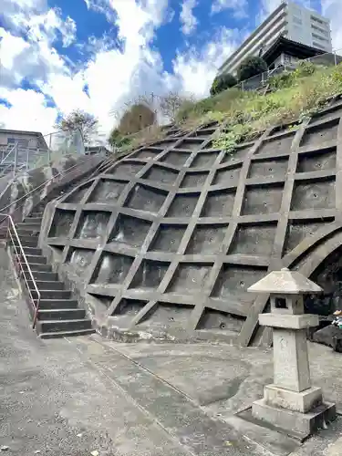 お穴さま(神奈川県)