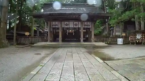 諏訪大社の本殿・本堂