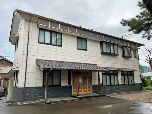 八幡神社の建物その他