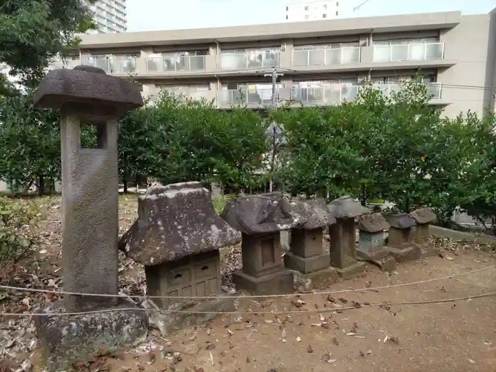 白旗神社(品濃白旗神社)の末社・摂社