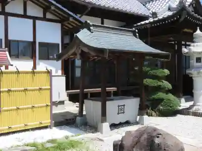 法源寺の手水舎