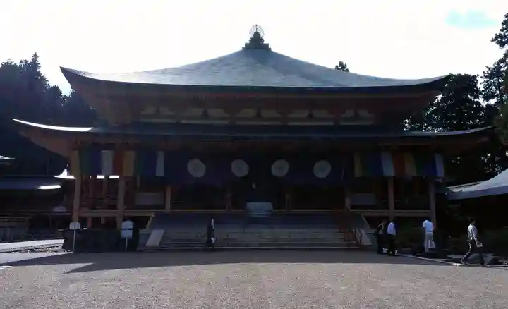 比叡山延暦寺の本殿・本堂