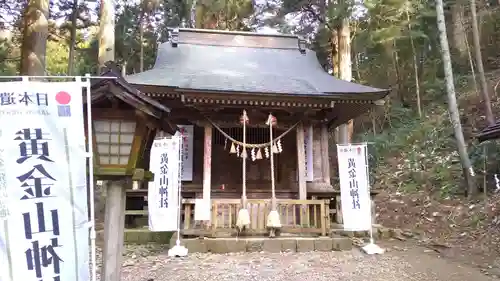 黄金山神社の本殿