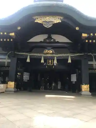 穴八幡宮の本殿・本堂