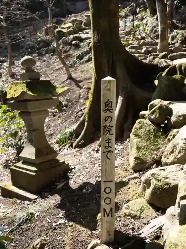 祐徳稲荷神社の{uncategorized: "未分類", other: "その他", undefined: "問題あり", building: "その他建物", grave: "お墓", sacred_gate: "鳥居", guardian: "狛犬", statue: "像", buddha: "仏像", history: "歴史", nature: "自然", garden: "庭園", animal: "動物", pagoda: "塔", temizu: "手水舎", mountain_gate: "山門・神門", sanctuary: "本殿・本堂", subordinate: "末社・摂社", art: "芸術", scenery: "景色", jizo: "地蔵", ema: "絵馬", goshuin: "御朱印", omikuji: "おみくじ", items: "授与品その他", amulet: "お守り", goshuincho: "御朱印帳", eats: "食事", festival: "お祭り", votive_dance: "神楽", shichigosan: "七五三参", wedding: "結婚式", experience: "体験その他", initially: "初詣", around: "周辺", anti_infection: "感染症対策"}