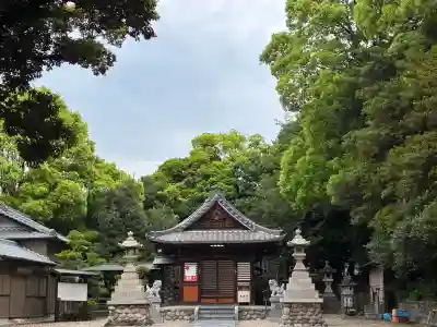八幡社（渡内八幡社）の{uncategorized: "未分類", other: "その他", undefined: "問題あり", building: "その他建物", grave: "お墓", sacred_gate: "鳥居", guardian: "狛犬", statue: "像", buddha: "仏像", history: "歴史", nature: "自然", garden: "庭園", animal: "動物", pagoda: "塔", temizu: "手水舎", mountain_gate: "山門・神門", sanctuary: "本殿・本堂", subordinate: "末社・摂社", art: "芸術", scenery: "景色", jizo: "地蔵", ema: "絵馬", goshuin: "御朱印", omikuji: "おみくじ", items: "授与品その他", amulet: "お守り", goshuincho: "御朱印帳", eats: "食事", festival: "お祭り", votive_dance: "神楽", shichigosan: "七五三参", wedding: "結婚式", experience: "体験その他", initially: "初詣", around: "周辺", anti_infection: "感染症対策"}