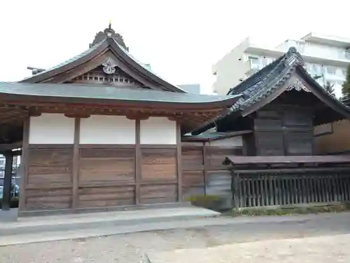 新町八幡神社の本殿