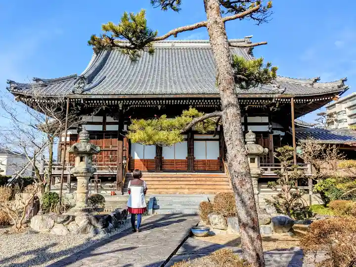 西勝寺の本殿・本堂
