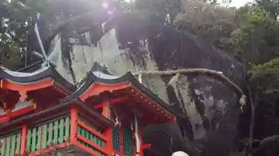 神倉神社（熊野速玉大社摂社）の{uncategorized: "未分類", other: "その他", undefined: "問題あり", building: "その他建物", grave: "お墓", sacred_gate: "鳥居", guardian: "狛犬", statue: "像", buddha: "仏像", history: "歴史", nature: "自然", garden: "庭園", animal: "動物", pagoda: "塔", temizu: "手水舎", mountain_gate: "山門・神門", sanctuary: "本殿・本堂", subordinate: "末社・摂社", art: "芸術", scenery: "景色", jizo: "地蔵", ema: "絵馬", goshuin: "御朱印", omikuji: "おみくじ", items: "授与品その他", amulet: "お守り", goshuincho: "御朱印帳", eats: "食事", festival: "お祭り", votive_dance: "神楽", shichigosan: "七五三参", wedding: "結婚式", experience: "体験その他", initially: "初詣", around: "周辺", anti_infection: "感染症対策"}