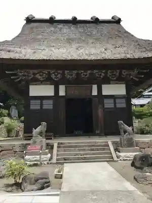 泉福寺の本殿・本堂