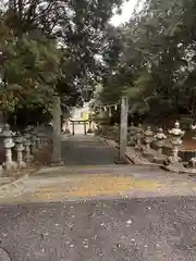 冠纓神社の建物その他