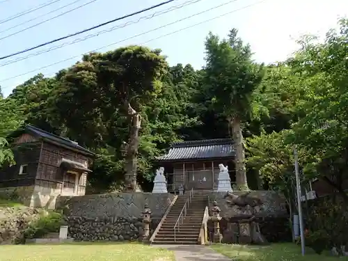 八幡神社の建物その他