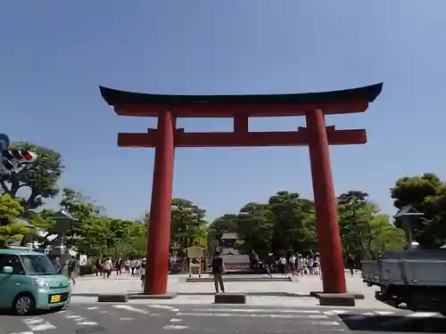 鶴岡八幡宮の鳥居