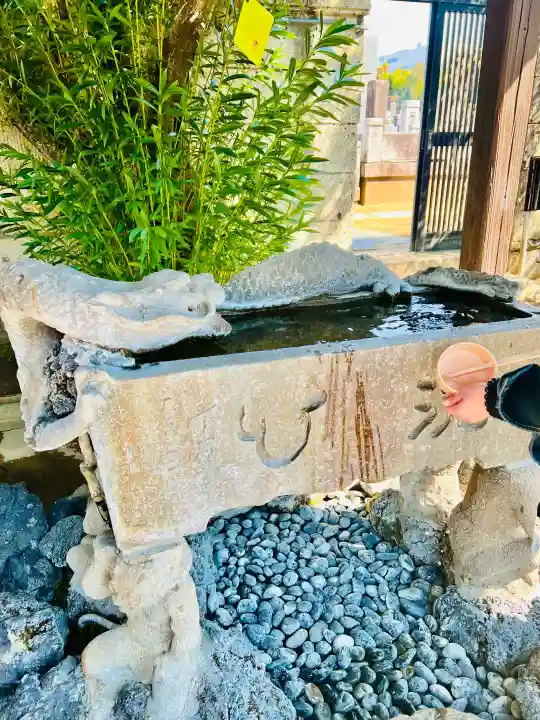 神崎寺(開運水戸不動尊)の{uncategorized: "未分類", other: "その他", undefined: "問題あり", building: "その他建物", grave: "お墓", sacred_gate: "鳥居", guardian: "狛犬", statue: "像", buddha: "仏像", history: "歴史", nature: "自然", garden: "庭園", animal: "動物", pagoda: "塔", temizu: "手水舎", mountain_gate: "山門・神門", sanctuary: "本殿・本堂", subordinate: "末社・摂社", art: "芸術", scenery: "景色", jizo: "地蔵", ema: "絵馬", goshuin: "御朱印", omikuji: "おみくじ", items: "授与品その他", amulet: "お守り", goshuincho: "御朱印帳", eats: "食事", festival: "お祭り", votive_dance: "神楽", shichigosan: "七五三参", wedding: "結婚式", experience: "体験その他", initially: "初詣", around: "周辺", anti_infection: "感染症対策"}