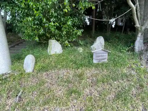 勝手神社の{uncategorized: "未分類", other: "その他", undefined: "問題あり", building: "その他建物", grave: "お墓", sacred_gate: "鳥居", guardian: "狛犬", statue: "像", buddha: "仏像", history: "歴史", nature: "自然", garden: "庭園", animal: "動物", pagoda: "塔", temizu: "手水舎", mountain_gate: "山門・神門", sanctuary: "本殿・本堂", subordinate: "末社・摂社", art: "芸術", scenery: "景色", jizo: "地蔵", ema: "絵馬", goshuin: "御朱印", omikuji: "おみくじ", items: "授与品その他", amulet: "お守り", goshuincho: "御朱印帳", eats: "食事", festival: "お祭り", votive_dance: "神楽", shichigosan: "七五三参", wedding: "結婚式", experience: "体験その他", initially: "初詣", around: "周辺", anti_infection: "感染症対策"}