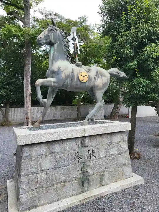 石清尾八幡宮の像