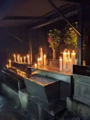 迫間不動尊の本殿・本堂