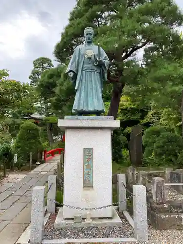 高幡不動尊　金剛寺の像