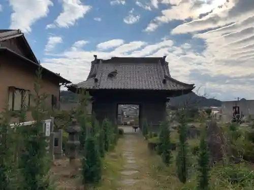 天寧寺の山門