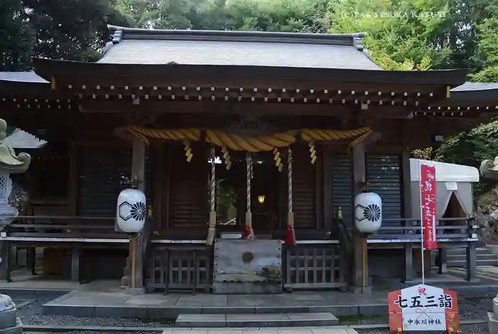 中氷川神社の建物その他