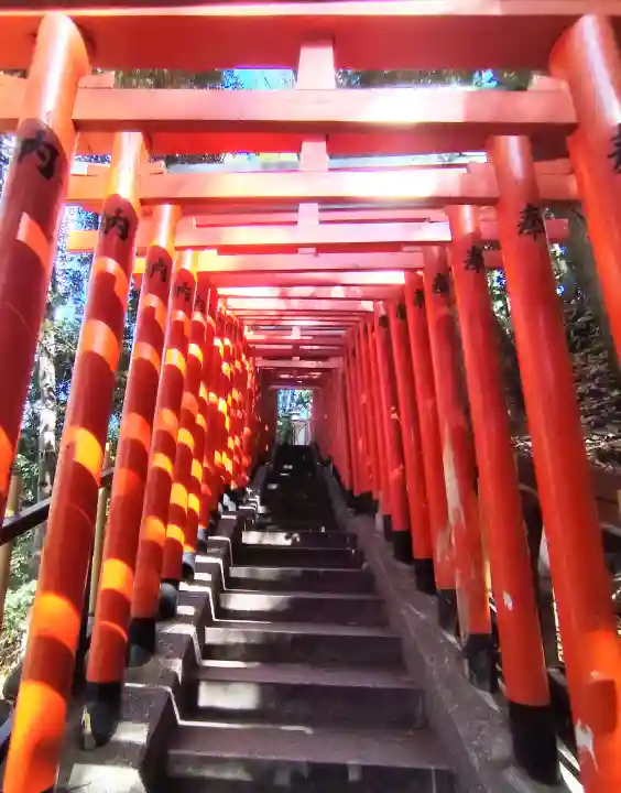 日枝神社の{uncategorized: "未分類", other: "その他", undefined: "問題あり", building: "その他建物", grave: "お墓", sacred_gate: "鳥居", guardian: "狛犬", statue: "像", buddha: "仏像", history: "歴史", nature: "自然", garden: "庭園", animal: "動物", pagoda: "塔", temizu: "手水舎", mountain_gate: "山門・神門", sanctuary: "本殿・本堂", subordinate: "末社・摂社", art: "芸術", scenery: "景色", jizo: "地蔵", ema: "絵馬", goshuin: "御朱印", omikuji: "おみくじ", items: "授与品その他", amulet: "お守り", goshuincho: "御朱印帳", eats: "食事", festival: "お祭り", votive_dance: "神楽", shichigosan: "七五三参", wedding: "結婚式", experience: "体験その他", initially: "初詣", around: "周辺", anti_infection: "感染症対策"}