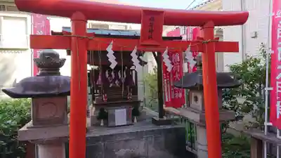穏田神社の鳥居