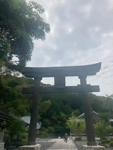 関西出雲久多見神社の鳥居