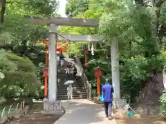 穴八幡宮の鳥居