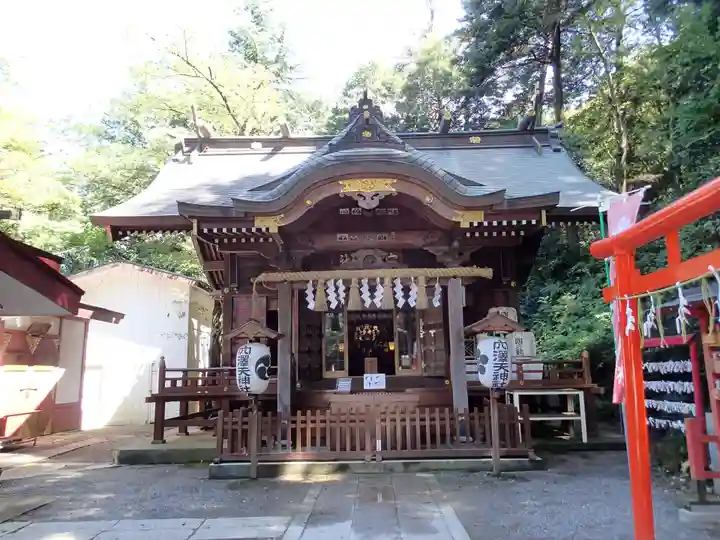 穴澤天神社の本殿・本堂