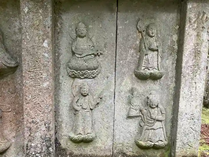 高野山金剛峯寺奥の院(和歌山県)