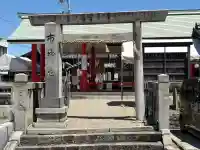市神社の{uncategorized: "未分類", other: "その他", undefined: "問題あり", building: "その他建物", grave: "お墓", sacred_gate: "鳥居", guardian: "狛犬", statue: "像", buddha: "仏像", history: "歴史", nature: "自然", garden: "庭園", animal: "動物", pagoda: "塔", temizu: "手水舎", mountain_gate: "山門・神門", sanctuary: "本殿・本堂", subordinate: "末社・摂社", art: "芸術", scenery: "景色", jizo: "地蔵", ema: "絵馬", goshuin: "御朱印", omikuji: "おみくじ", items: "授与品その他", amulet: "お守り", goshuincho: "御朱印帳", eats: "食事", festival: "お祭り", votive_dance: "神楽", shichigosan: "七五三参", wedding: "結婚式", experience: "体験その他", initially: "初詣", around: "周辺", anti_infection: "感染症対策"}
