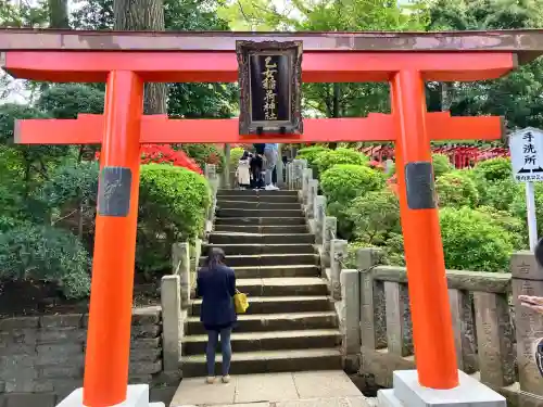 根津神社の鳥居