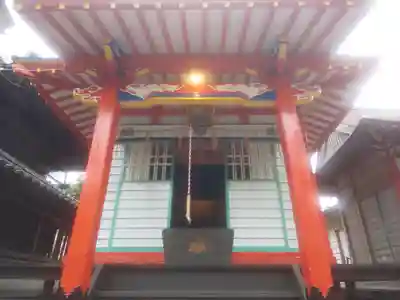 諏訪神社の本殿・本堂