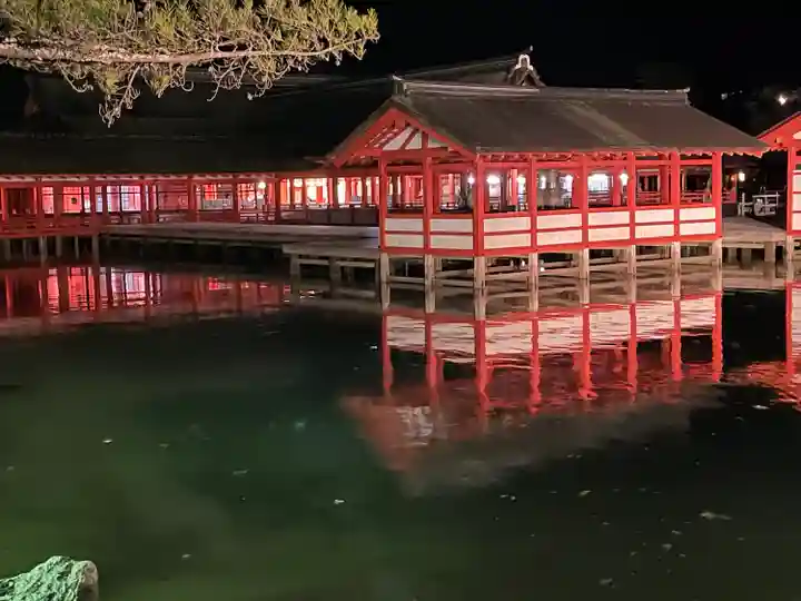 厳島神社(広島県)