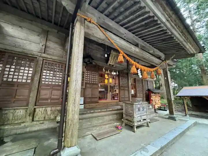 雄山神社中宮祈願殿(富山県)