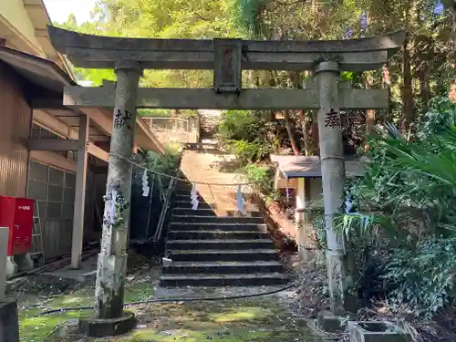 若一王子宮の鳥居