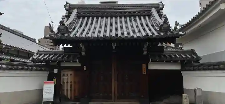 菩堤寺の山門・神門
