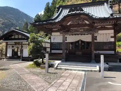 身延山 本行坊の本殿・本堂