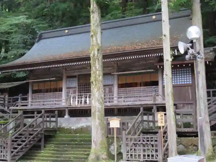 諏訪大社の本殿・本堂