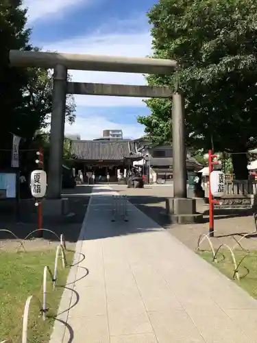 浅草神社の鳥居